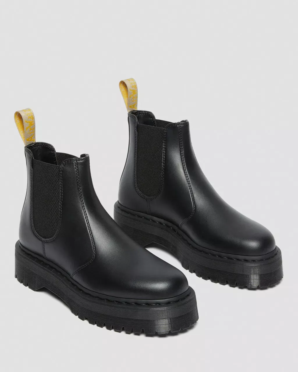 Doc Martens UNISEX VEGAN 2976 FELIX PLATFORM CHELSEA BOOTS (Black Felix Rub Off)