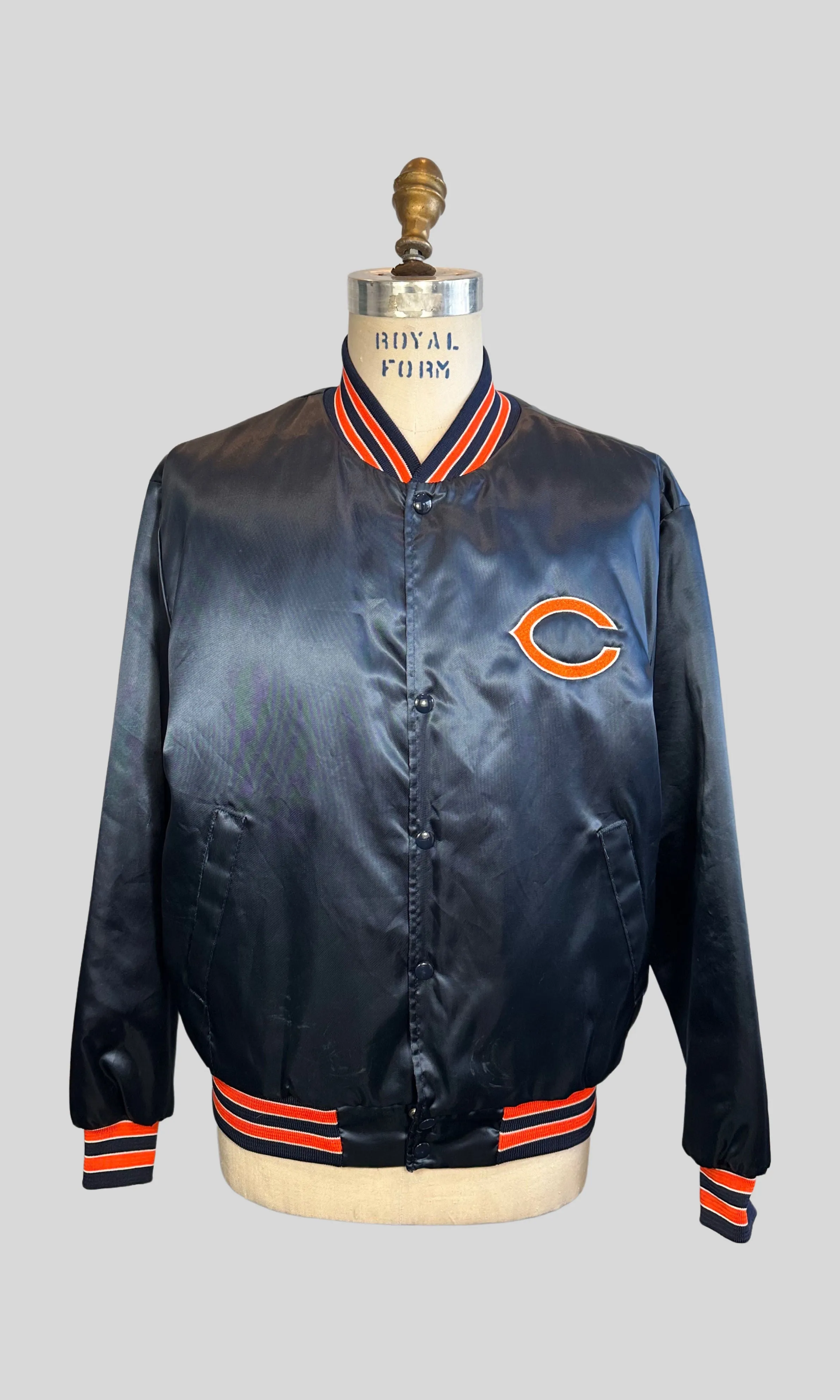 GO BEARS GO! 1980s Chicago Bears Swingster Starter Jacket, Size Medium Large