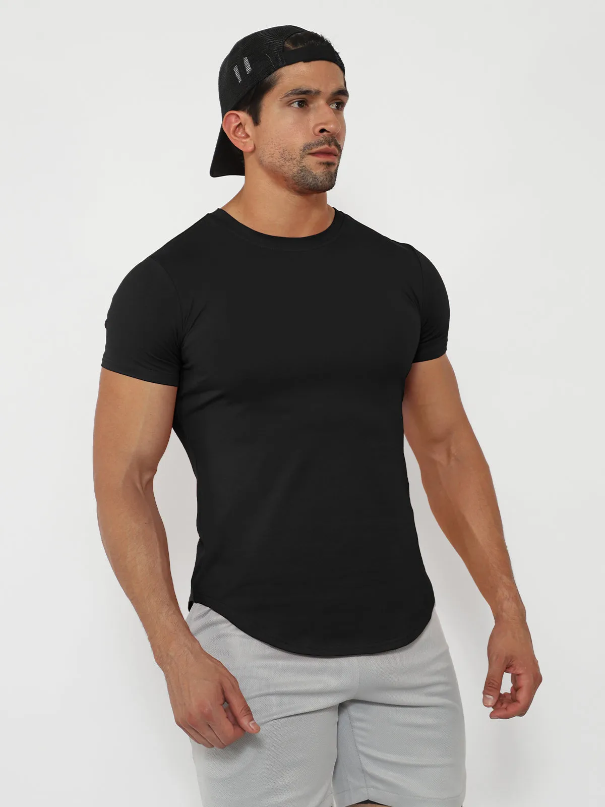 Kore Curved Hem T-shirt Muscle Fit Crew Neck