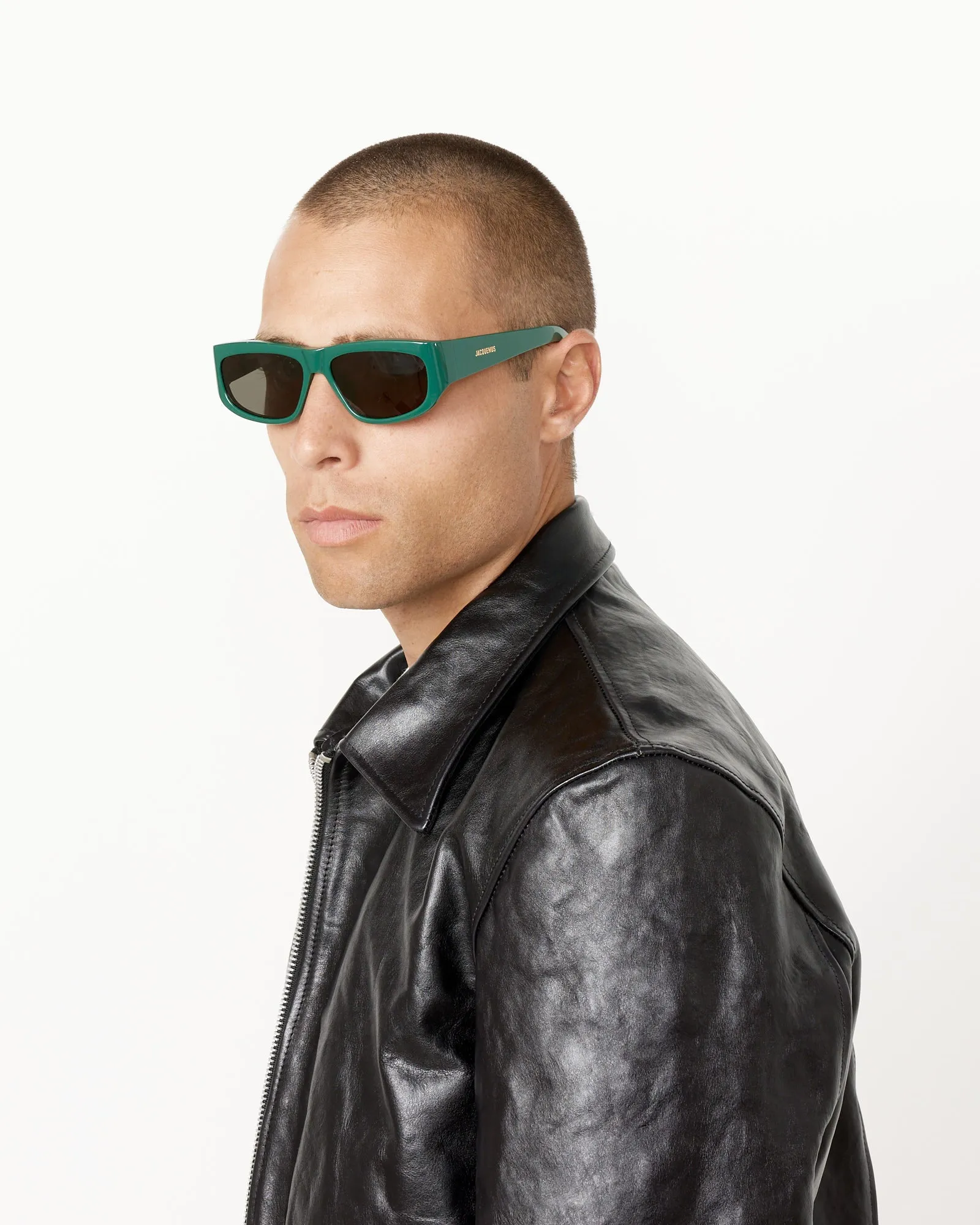 Les Lunettes Pilota Sunglasses in Dark Green