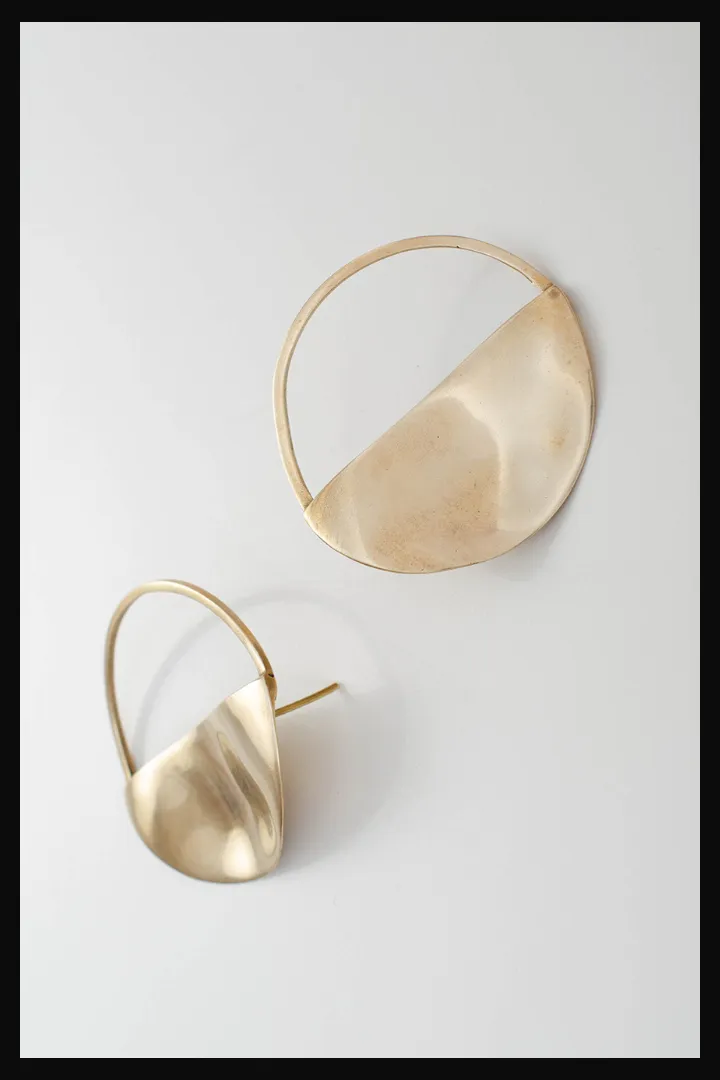 Meio-Cheio Brass Earrings | Free Delivery - Quick Shipping