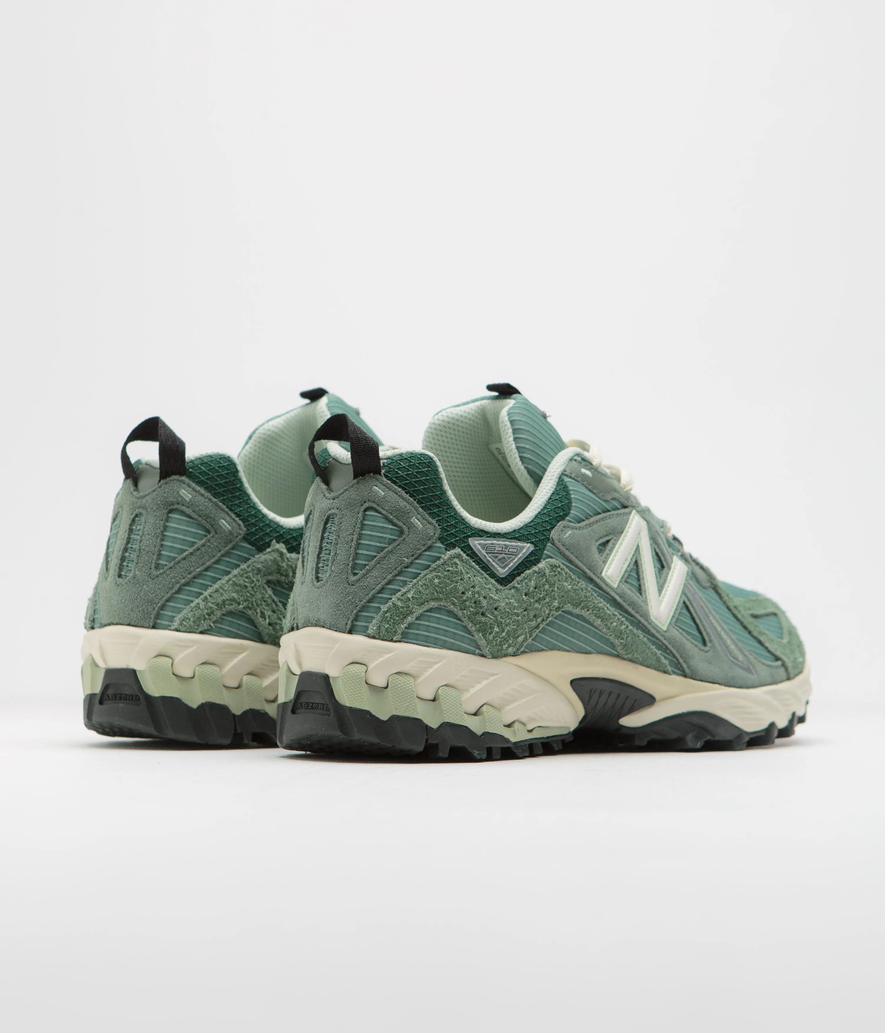 New Balance 610 Shoes - Green / Natural Mint