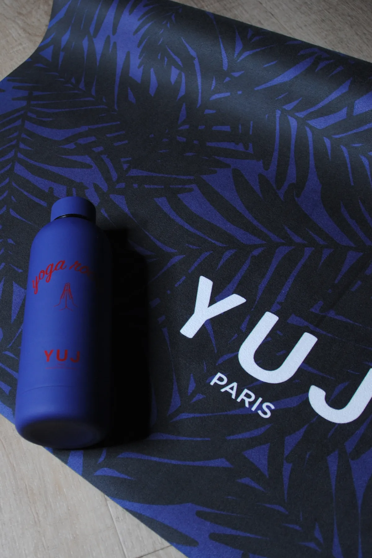 YUJ Bottle Yoga Rocks